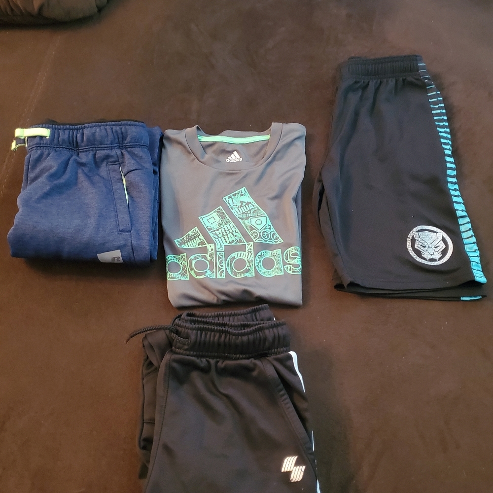 COPY - Lot of boys sweatpants, shorts and shirt